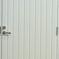 ERIKOISOVI 31, paneliovi