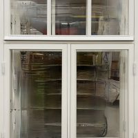 Ulkopuitteet vakiosaranoin ja listalasituksella + vesinokat