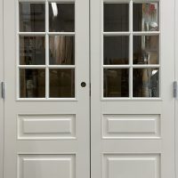 Jykevä pariovi lasilla + pintaristikoilla